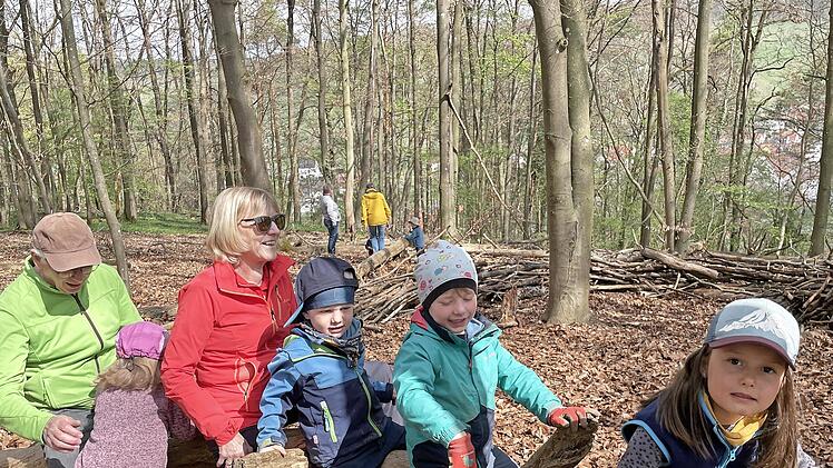 Mit Opa oder Oma macht das Spiel noch mehr Spa&szlig;.