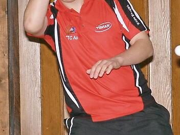 Beim 9:6-Sieg des TTC Au gegen Stammbach gewann Fabian Murrmann ein Einzel und das Doppel mit Sven Meister.  Foto: Hans Franz