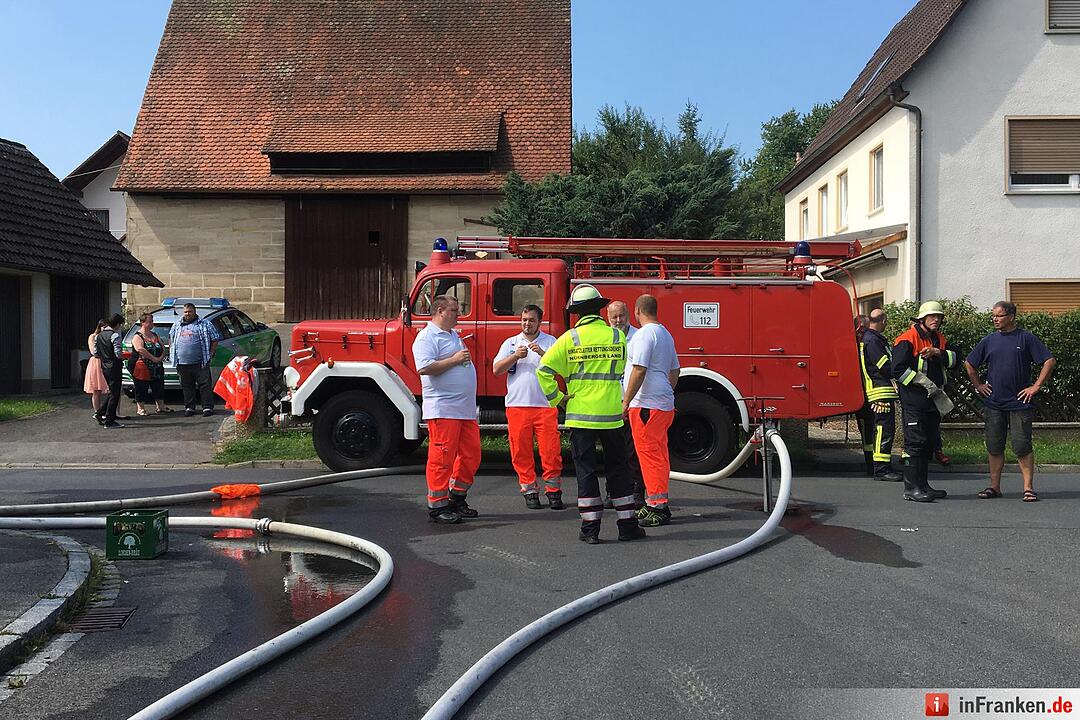 Garage in Burgthann brennt ab