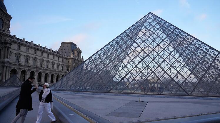 Mitarbeiter des Louvre streiken