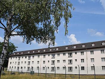 Blick auf eines der noch leer stehenden Häuser der Flynn Area auf dem ehemaligen Kasernengelände. Foto: Ronald Rinklef