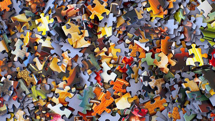 Die Puzzle-Bestseller bei Amazon vertreiben Langeweile und fördern die Konzentration bei Jung und Alt.