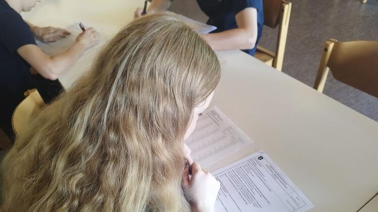 Bubenreuth: Quereinsteiger der Feuerwehr wurden gepr&uuml;ft - auch neue Maschinisten zeigten ihr K&ouml;nnen