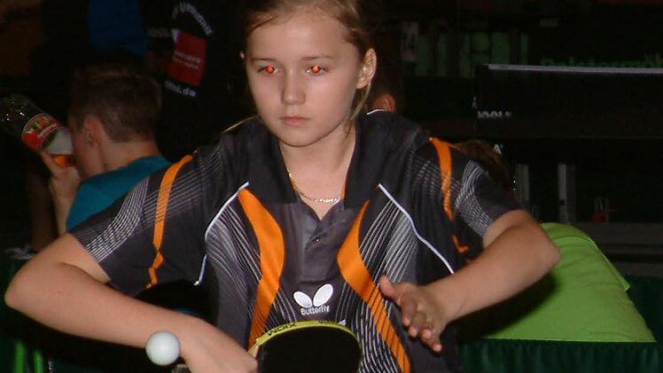 Michaela Gabrisakova vom TSV Ebermannstadt holte mit einer Kronacherin den Titel im Doppel der B-Schülerinnen, im Einzel langte es zu Platz 2.