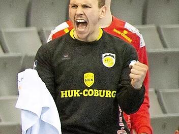 Vor zwei Jahren jubelte Jakob Kassing noch über Tore in der Bezirksoberliga, nun freut sich der 24-Jährige, wie hier beim Spiel gegen die HSG Wetzlar, über einen Punktgewinn in der Bundesliga.