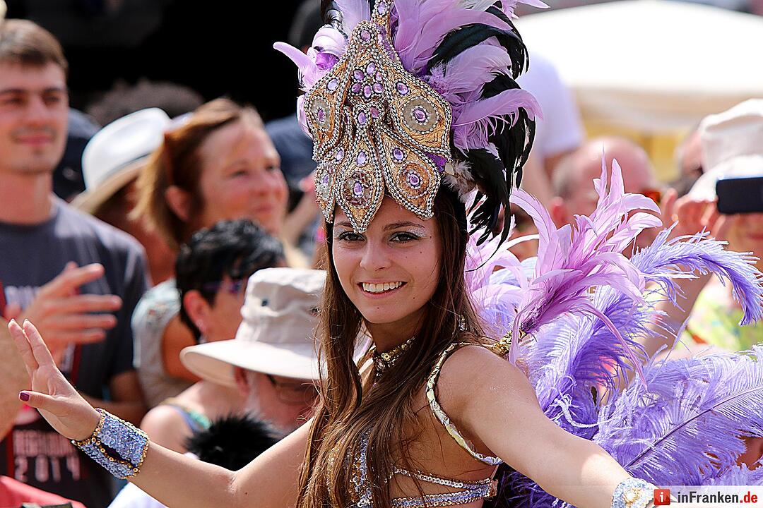 C_0710_Sambaumzug_12