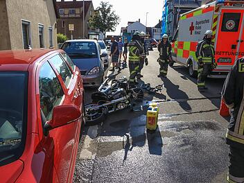Vater und 8-j&auml;hrige Tochter nach Motorradunfall schwer verletzt