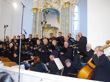 Am Karfreitag erklang die Johannespassion in der Markgrafenkirche Seibelsdorf.  Foto: Heike Schüleini