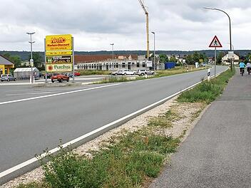 Ein Straßenanteil zwischen Abtenberghalle und Einmündung Angerstraße wird zum Innerortsbereich.  Foto: Neubecker
