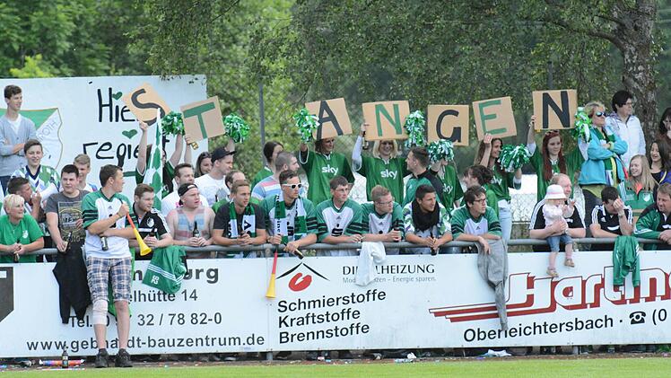 Bestens war die Stimmung in Thulba beim Spiel des SV Machtilshausen gegen den TSV Stangenroth. Foto: ssp