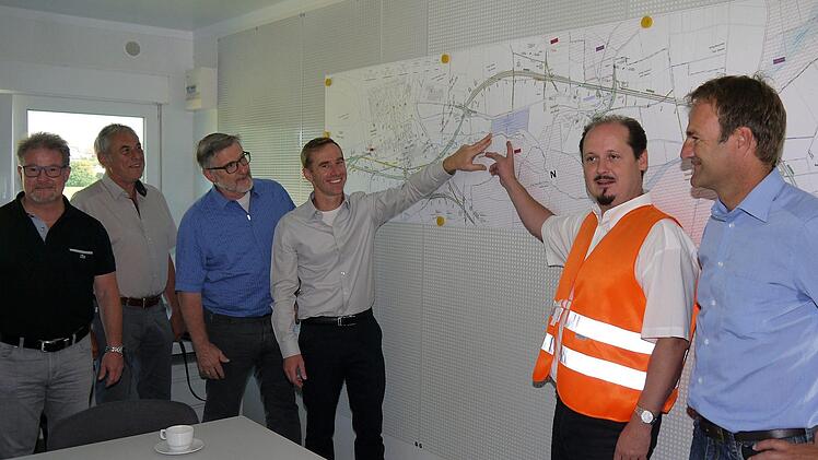 Große Baustelle, großer Plan: Uwe Zeuschel, Ernst-Wilhelm Geiling, Michael Busch, Bernd Höfer, Jens Laußmann und Oliver Rühr.