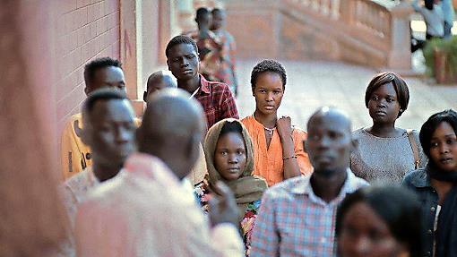 Szene aus dem Film &bdquo;Goodbye Julia&ldquo;