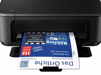 Das "Örtliche" kann sich bald jeder selbst ausdrucken. Foto: Josef Hofbauer/Illustration: Michael Beetz