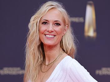 RTL-Moderatorin Angela Finger-Erben zeigt sich auf Social Media regelmäßig ohne Make-up.