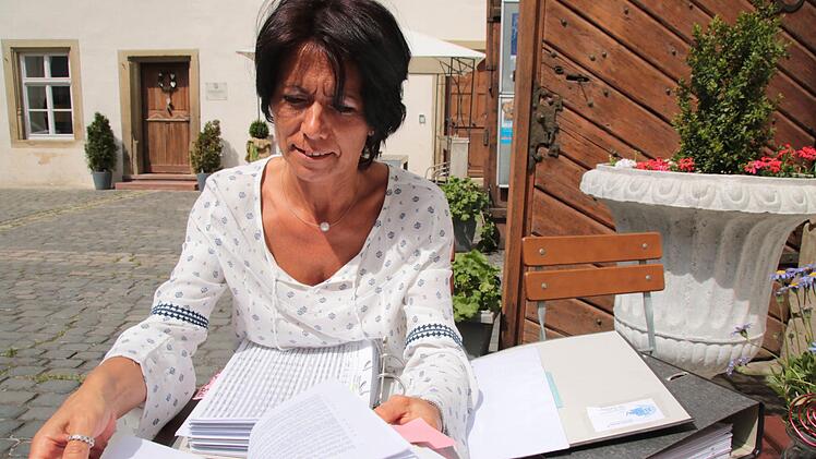 Inge Bulheller, die frühere Chefin von Kultourismus, hat ihre Unterlagen an den Bürgermeister übergeben. Das behielt er aber für sich.  Archiv/Thomas Malz