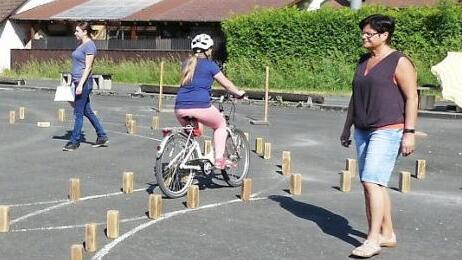 Sicherheitstraining an der Volksschule Wiesenttal.  Foto: Paul Pöhlmann