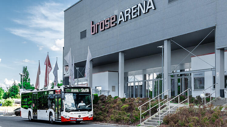 Bamberg: Stadtwerke mit kostenlosem Service - Busshuttle bringt Basketball-Fans wieder zur Brose Arena