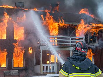 Brand in einem Doppelhaus im Landkreis Ansbach