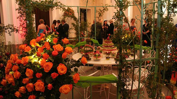 Beim Rosenb all