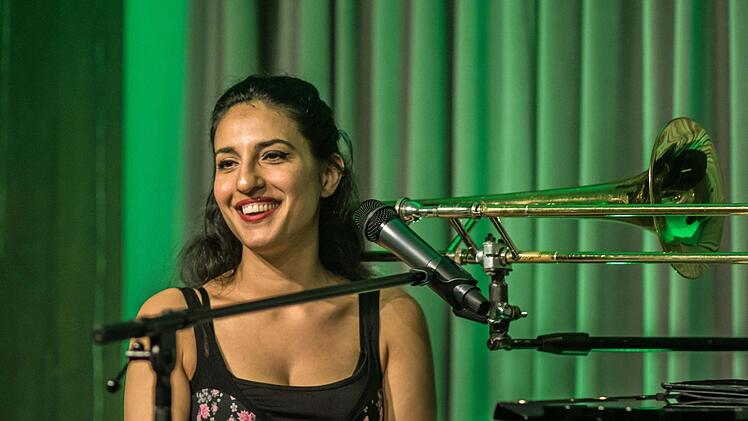 Bei ihrem Coburg-Debüt beeindruckte Noam Vazana das Publikum mit ihrer Vielseitigkeit und Ausdruckskraft. Foto: Jochen Berger