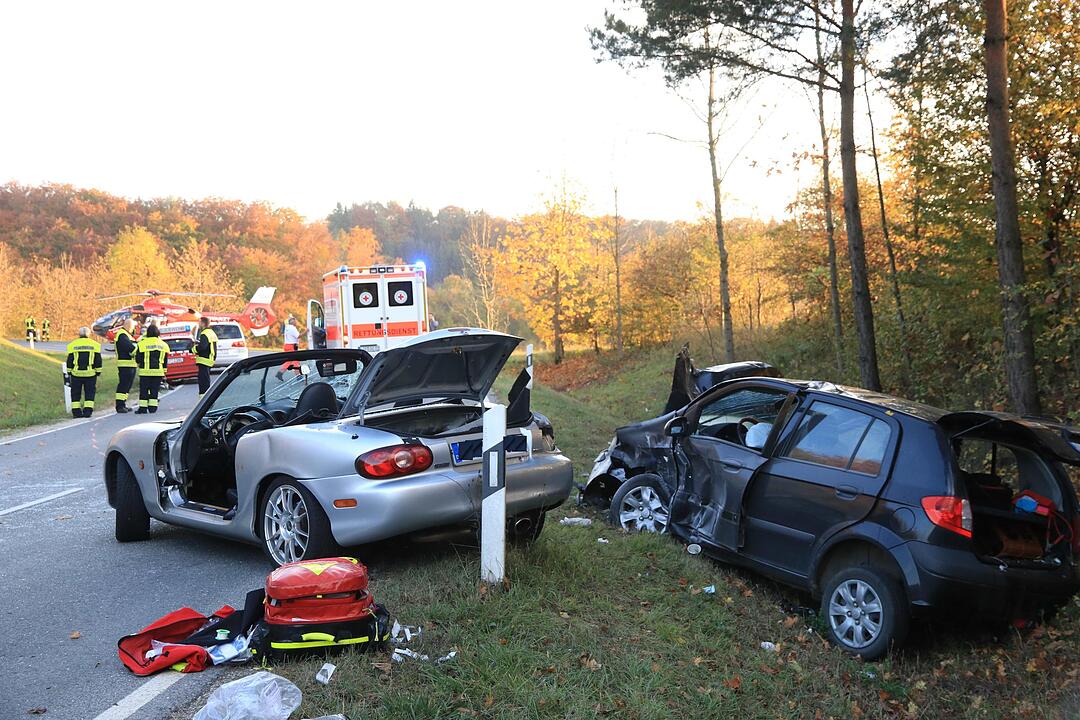 Kollision im Kreis Lichtenfels: Beifahrerin schwebt in Lebensgefahr