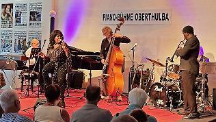 Perfekter Abend auf der Piano-Bühne.