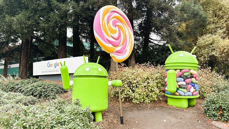 Die Tech-Giganten des Silicon Valley versprechen uns eine bessere Zukunft. Doch dieses Zukunftsversprechen folgt oft mehr dem eigenen Profit als dem Gemeinwohl.