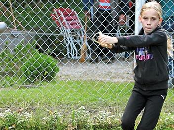 Die elfjährige Michelle Konopacki präsentierte sich blitzschnell und technisch versiert in den Augsburger Wurfringen. Fotos: Martin Ständner