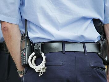 Ansbach: Verstorbene Mutter in Teppich gerollt