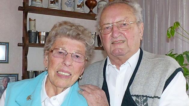 Seit 60 Jahren verheiratet: Eva und Elmar F&ouml;sel Foto: B&auml;rbel Meister