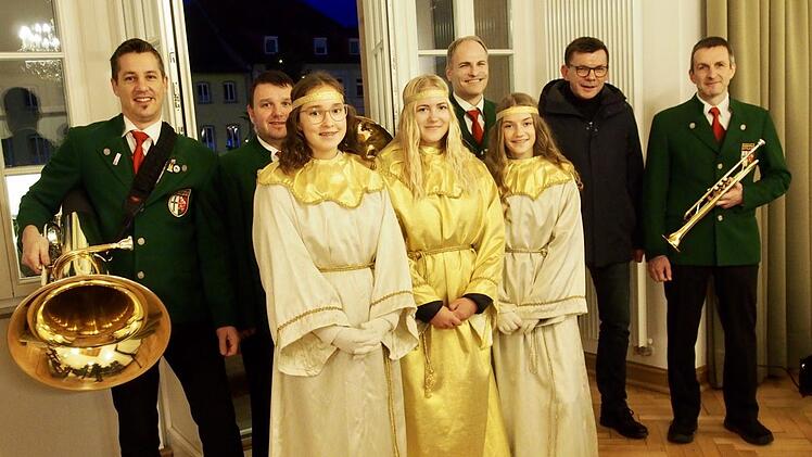 Das Christkind und seine Engeln waren auch im Rathaus.Bianca Volkert