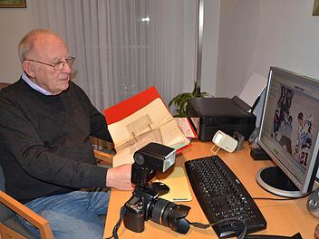 Archivar und Kamera-Mann für die Kissinger Wölfe: Robert Fischer.  Foto: Jürgen Schmitt