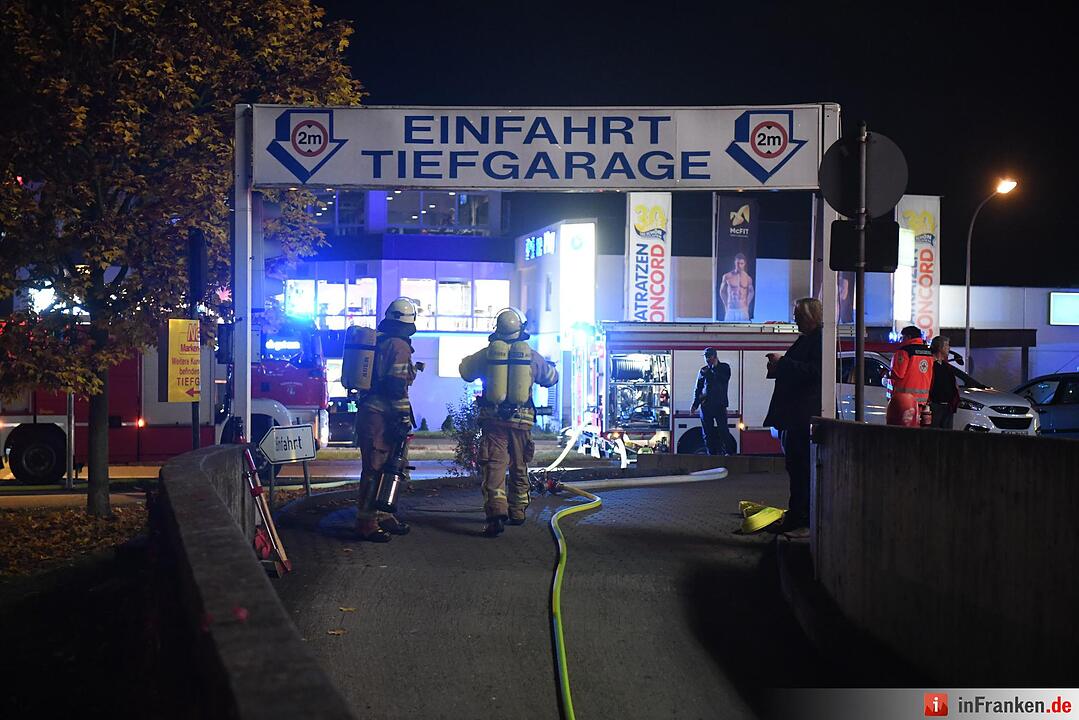 Brand in Tiefgarage in Bamberg - Hotel evakuiert