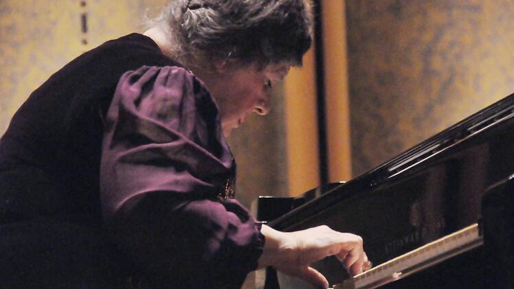 Eva Smirnova bei ihrer Klaviersoirée im Rossini-Saal. Foto: Peter Klopf