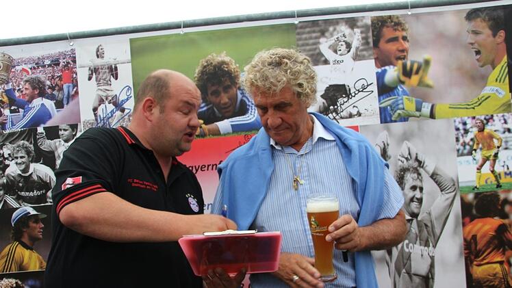 Jean-Marie Pfaff gab sich in Steinbach sehr bodenständig. Foto: Veronika Schadeck