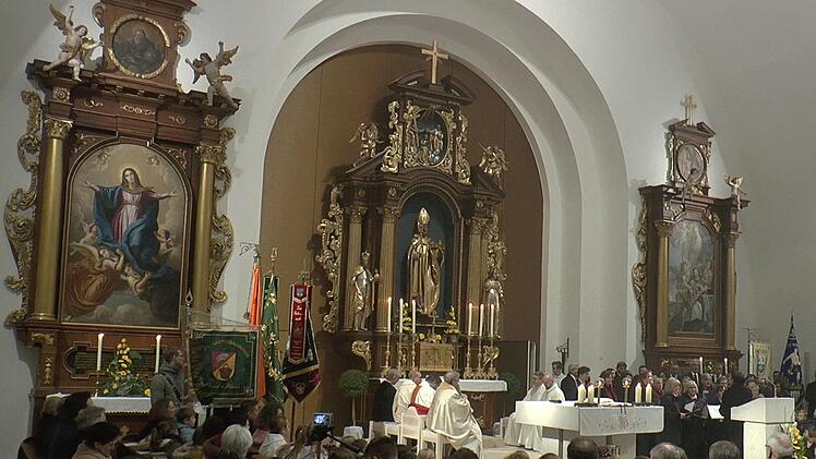 Dank unzähliger Helfern erstrahlt die Kirche im neuen Glanz.