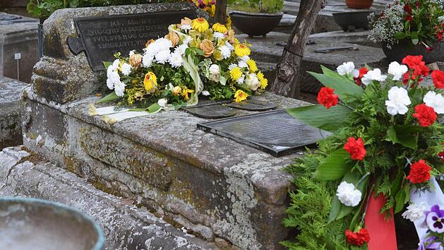 Das ber&uuml;htem Grab von Albrecht D&uuml;rer auf dem Johannisfriedhof in N&uuml;rnberg.