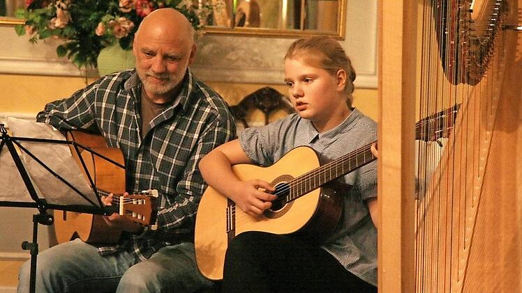 Viele große und kleine Musiker gaben dem dankbaren Publikum des Benefizkonzertes des Heroldsbacher Vereins eine Kostprobe ihres Könnens.