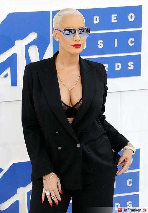 Das waren die Stars auf dem roten Teppich der MTV VMAs