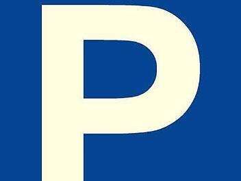 Wo das große weiße P auf blauem Grund steht, darf man parken? Das scheint nicht überall der Fall zu sein. Foto: Archiv