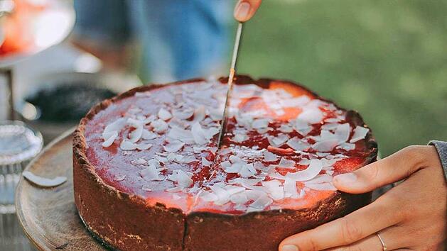 Kaesekuchen-mit-Fruchttopping.jpg