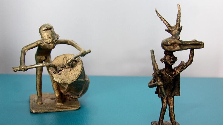 Bronzekunst von Roger Bamogo aus Kaya  Foto: Richard Sänger