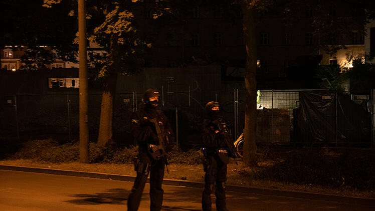 Drohanruf löst Polizeigroßeinsatz aus