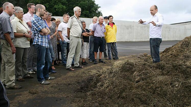 Geschäftsführer Christof Thoss erklärt bei Führungen das Prinzip der Anlage.         Foto: Mathias Erlwein