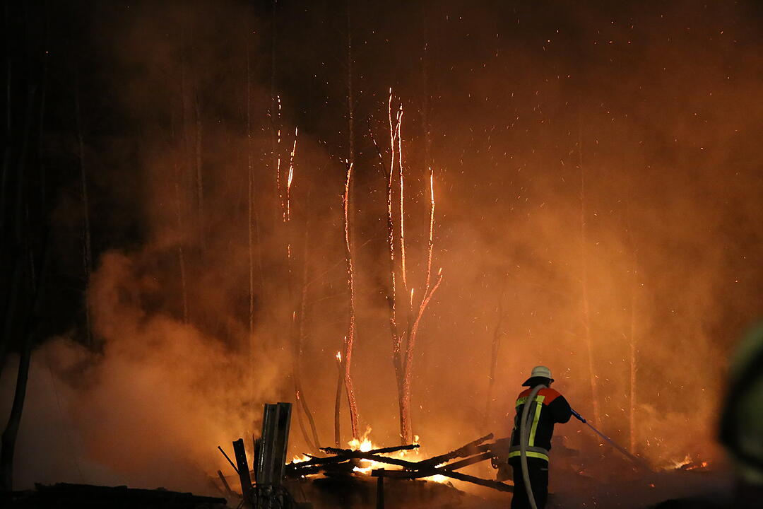 Sägewerk in Rehau in Flammen