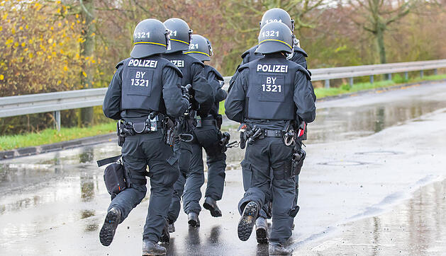 Übung der Bereitschaftspolizei Bildergalerie