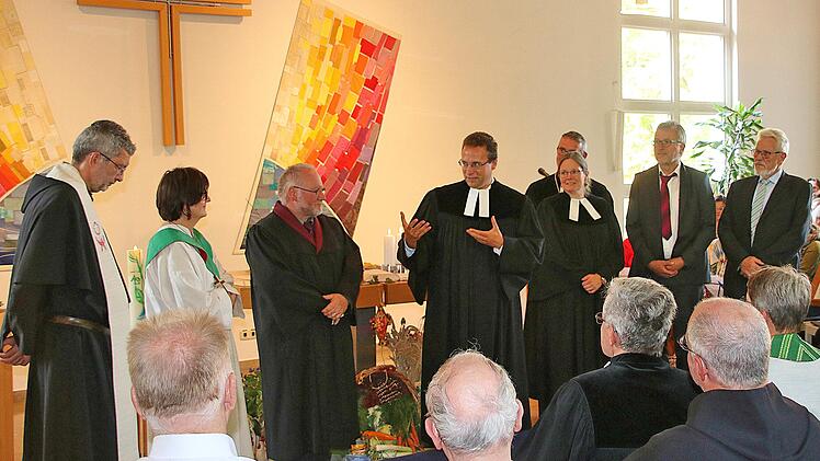 Zur Amtseinführung von Pfarrer Martin Hild fand in der evangelischen  Auferstehungskirche ein Festgottesdienst statt. Foto: Dieter Britz
