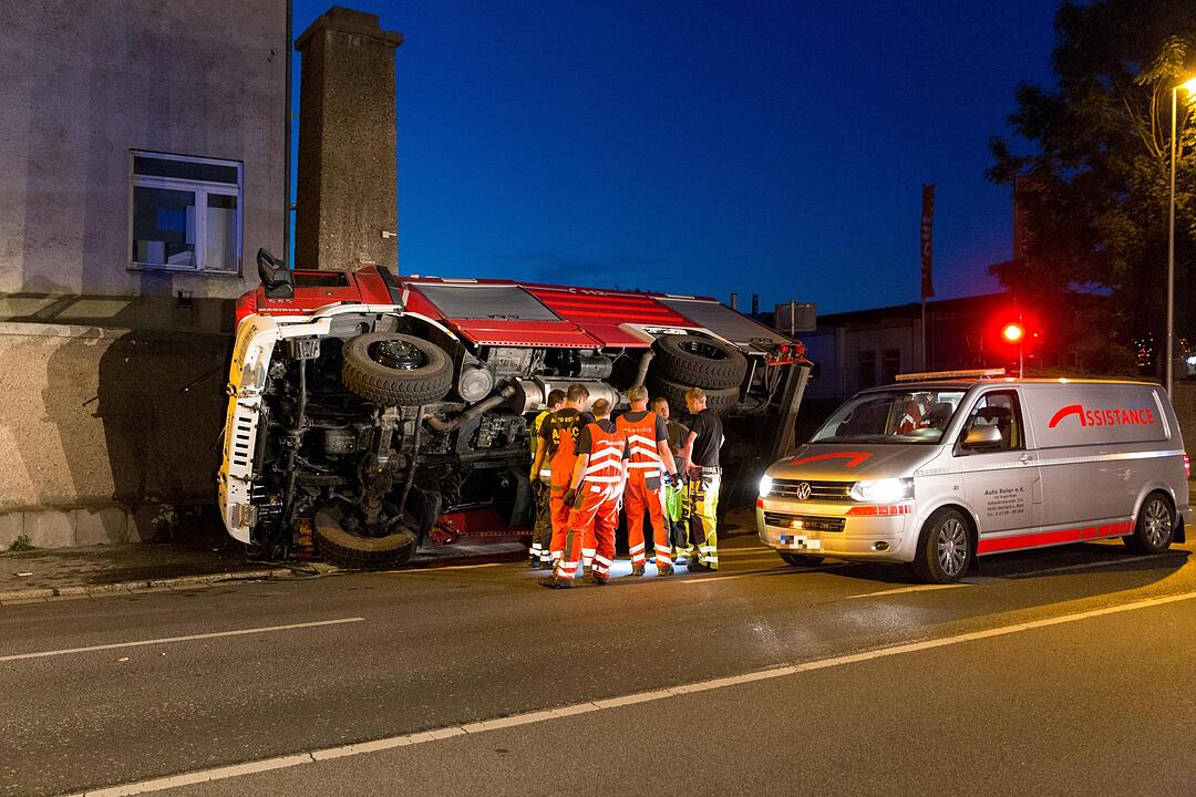Unfall mit Feuerwehr-Auto in Coburg: Ein Toter