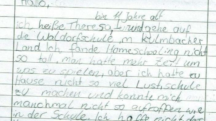 Kinder haben ihre Gedanken zum Homeschooling zu Papier gebracht. Foto: Uschi Prawitz