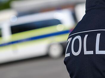 Zugriff auch in Franken: Riesen-Geldfund bei Schwarzarbeit-Razzia